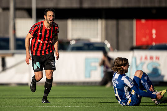 Brommapojkarnas André Calisir och IFK Göteborgs Gustaf