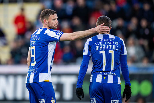 IFK Göteborgs Marcus Berg och Eman Markovic deppar