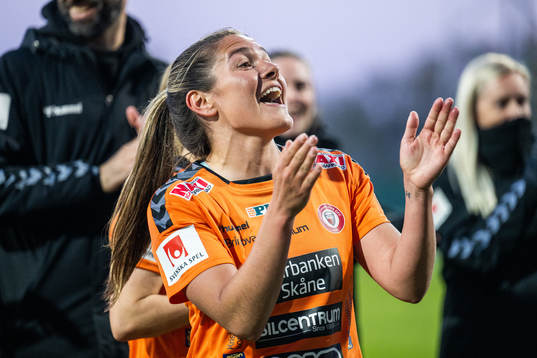 Kristianstads Carly Wickenheiser jublar