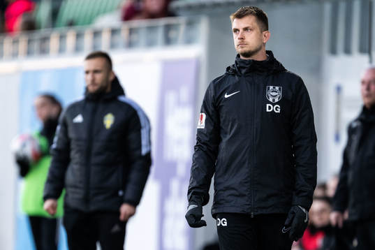 Brommapojkarnas tränare Daniel Gunnars
