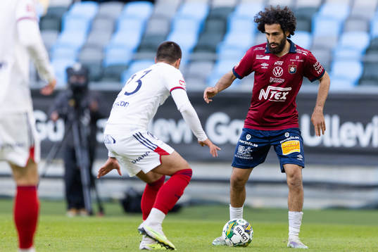 Östers Vladimir Rodic och Örgrytes Hady Saleh Karim