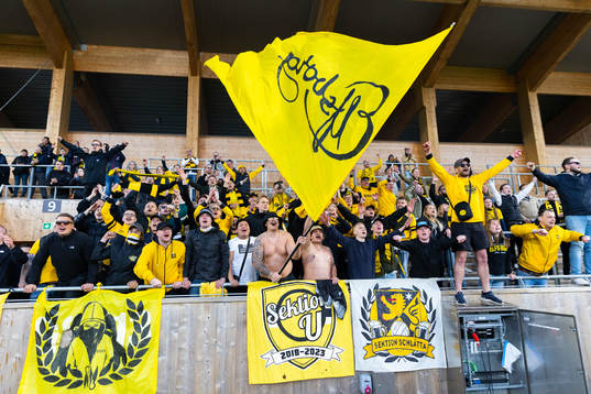 Elfsborgs supportrar jublar