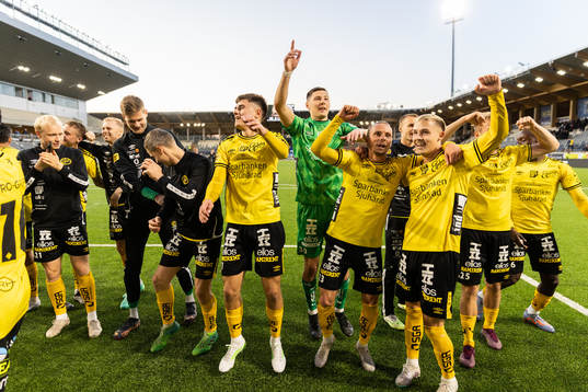 Elfsborgs spelare jublar