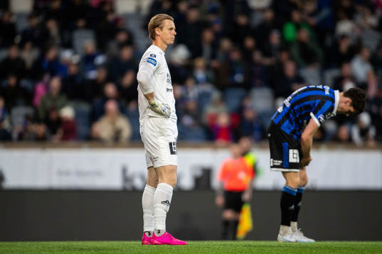 Sirius målvakt Jakob Tånnander deppar
