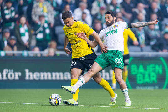 Mjällbys Arvid Brorsson och Hammarbys Nahir Besara