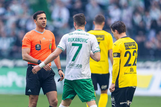 Domare Granit Maqedonci och Hammarbys Viktor Djukanovic
