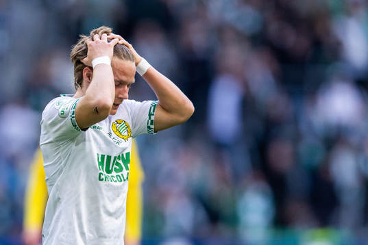 Hammarbys August Mikkelsen deppar