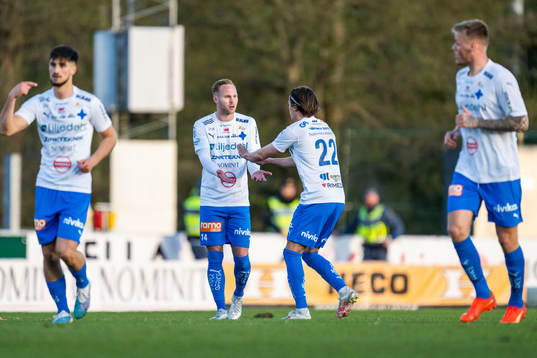 Värnamos Gustav Engvall jublar