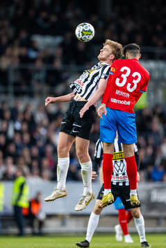 Landskronas Melker Jonsson och Helsingborgs Amar Muhsin