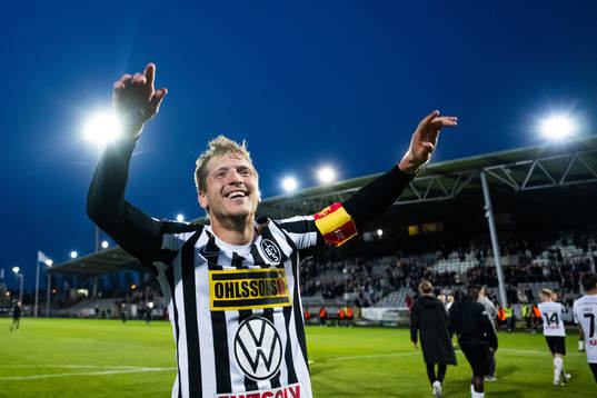 Landskronas Philip Andersson jublar