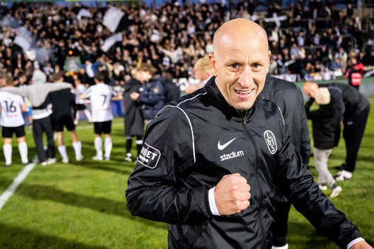 Landskronas tränare Billy Magnusson jublar
