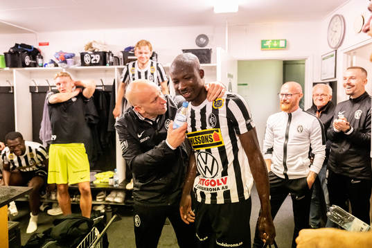 Landskronas tränare Billy Magnusson och Ousmane Diawara