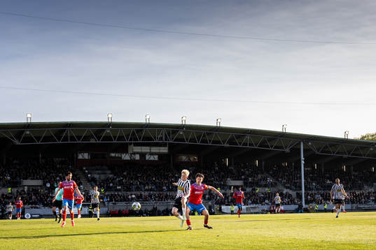 Landskronas Melker Widell och Helsingborgs Wilhelm Loeper i