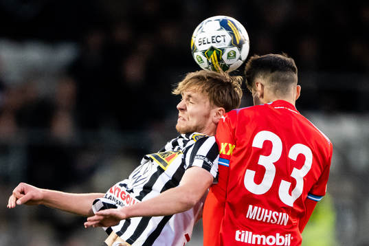 Landskronas Melker Jonsson och Helsingborgs Amar Muhsin