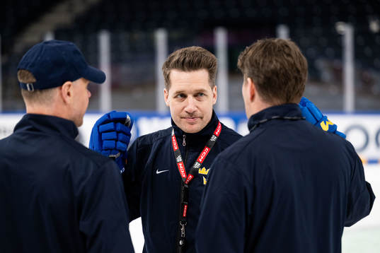 Assistant coach Nicklas Rahm, head coach Sam Hallam and