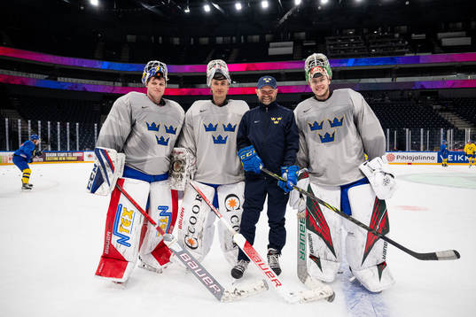 Goaltender Lars Johansson, goaltender Jacob Johansson,