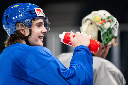 Leo Carlsson of Sweden at a practice session