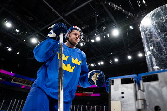 Alexander Nylander of Sweden at a practice session