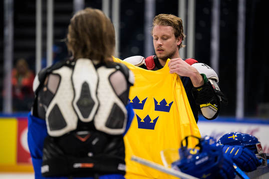 Jacob de la Rose of Sweden at a practice session