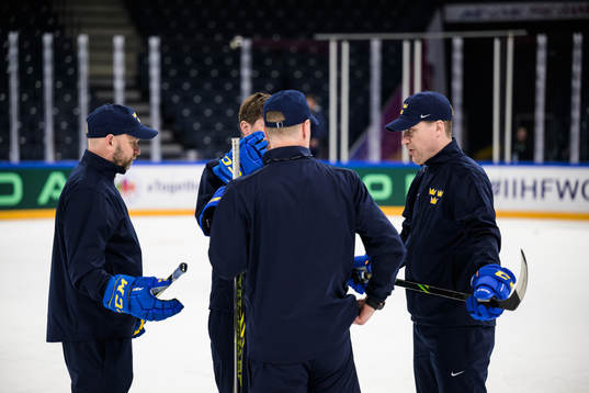 Goaltender coach Stefan Ladhe, assistant coach Stefan