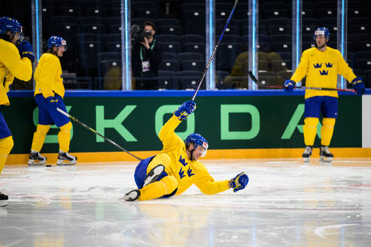 Jacob de la Rose of Sweden at a practice session