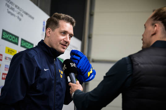 Head coach Sam Hallam of Sweden is being interviewed by SVT
