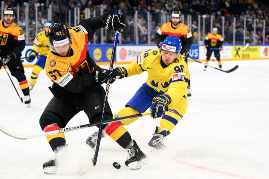 Leon Huttl of Germany and Alexander Nylander of Sweden