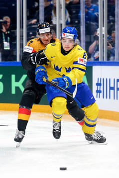 Maksymilian Szuber of Germany och Leo Carlsson of Sweden