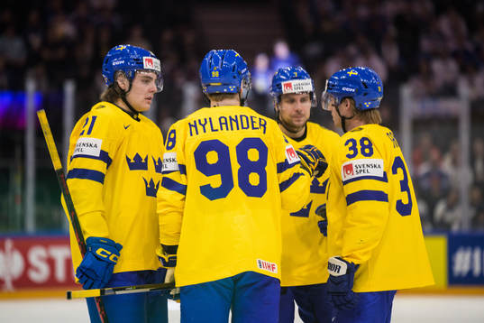 Leo Carlsson, Alexander Nylander, Henrik Tömmernes and