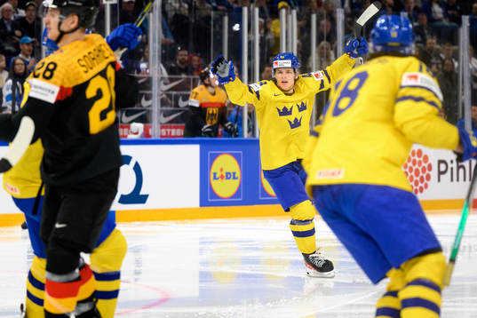 Jonatan Berggren of Sweden celebrates