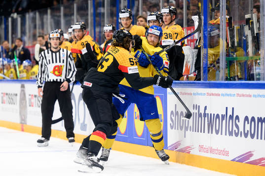 Moritz Seider of Germany and Anton Lindholm of Sweden