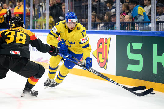 Pär Lindholm of Sweden