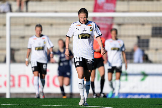 Häckens Anna Anvegård deppar