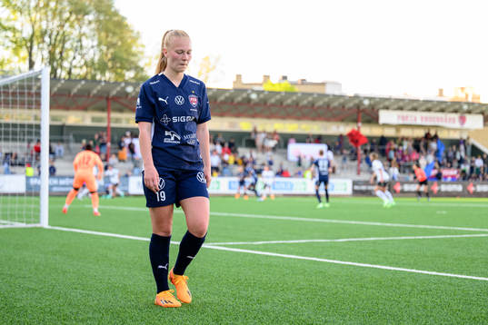 FC Rosengårds Sofie Bruun Bredgaard deppar