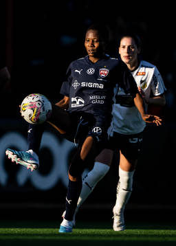 FC Rosengårds Halimatu Ibrahim Ayinde och Häckens