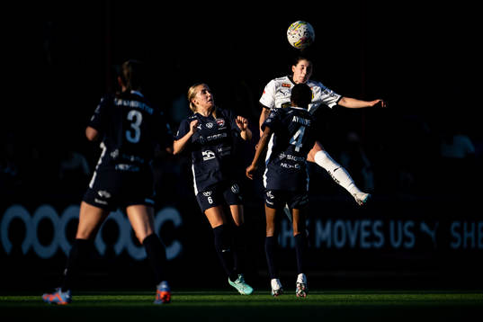 FC Rosengårds Ria Noora Minerva Öling och Häckens