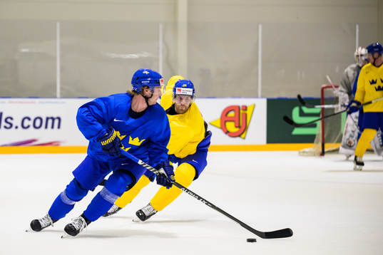 Rasmus Sandin and Oscar Lindberg of Sweden at a practice