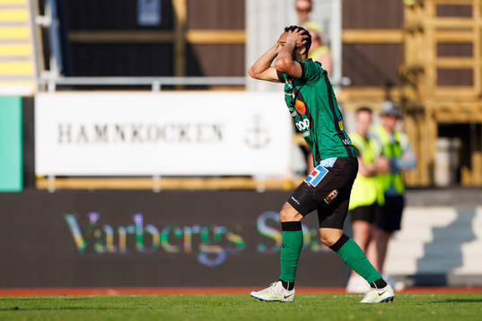 Varbergs Vinicius Nogueira de Oliveira reagerar