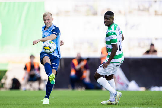Landskronas Johan Rapp och Västerås SKs Jaheem Burke