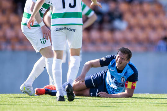Landskronas Philip Andersson har ont
