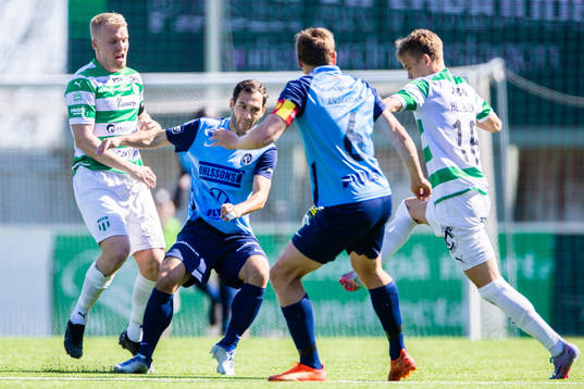 Västerås SKs Simon Johansson och Landskronas Alexander