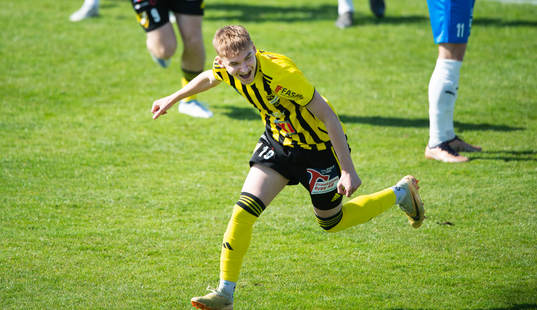 IFK Hässleholms inhoppare Amir Ramanovski har gjort 2-0 i