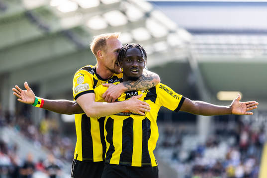 Bläddra bland fler bilder av Fotboll, Allsvenskan, Häcken - Degerfors