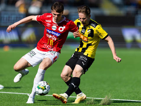 Degerfors Oscar Wallin och Häckens Lars Olden Larsen