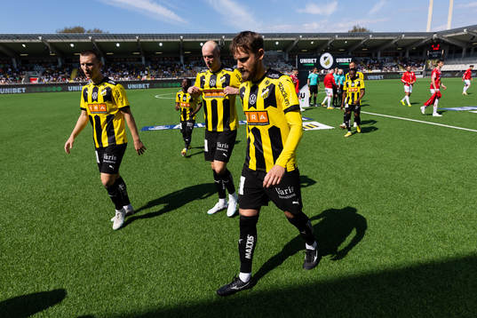 Häckens Kristoffer Lund Hansen, Valgeir Fridriksson och