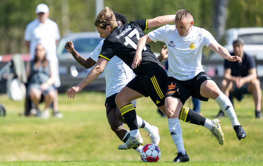 Växjö Norras Jacob Croby Edh och Växjö BKs Johan Sand