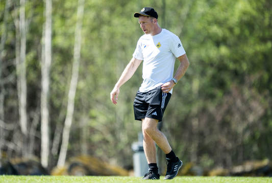 Växjö BKs tränare Fredrik Bild deppar
