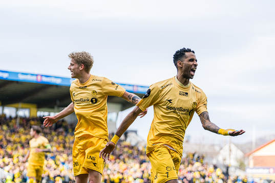 Albert Grønbæk and Amahl Pellegrino of Bodø/Glimt
