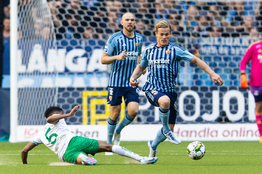 Hammarbys Tesfaldet Tekie och Djurgårdens Hampus Finndell