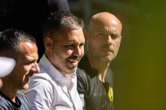 Hammarbys tränare Marti Cifuentes innan fotbollsmatchen i